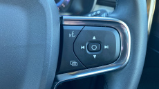 Volvo XC40 2.0 B3P Plus Dark 5dr Auto Petrol Estate